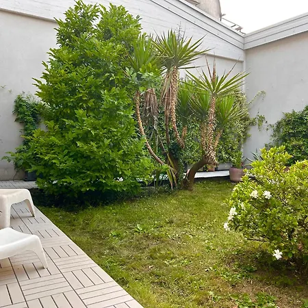 Loft Navigli With Private Garden 3* Mediolan