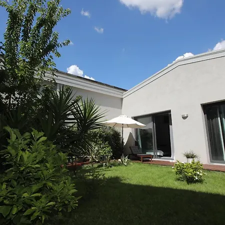 Loft Navigli With Private Garden Oda ve Kahvaltı